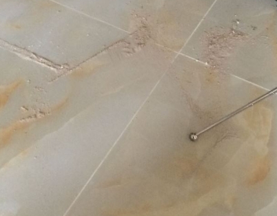 柘荣瓷砖空鼓维修公司分享粘合剂选择不当在瓷砖铺贴过程中可能导致以下问题